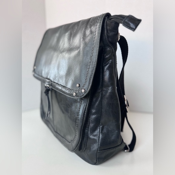 The Sak Ventura Convertible Backpack Crossbody Distressed Black Leather Bag - Picture 4 of 11